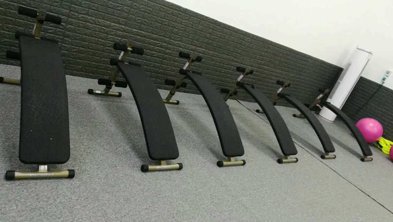 单位健身房器材